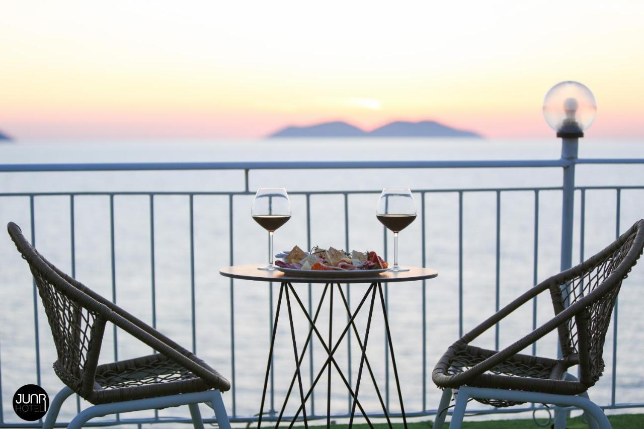 Skyhill Boutique Hotel Вльора Екстер'єр фото