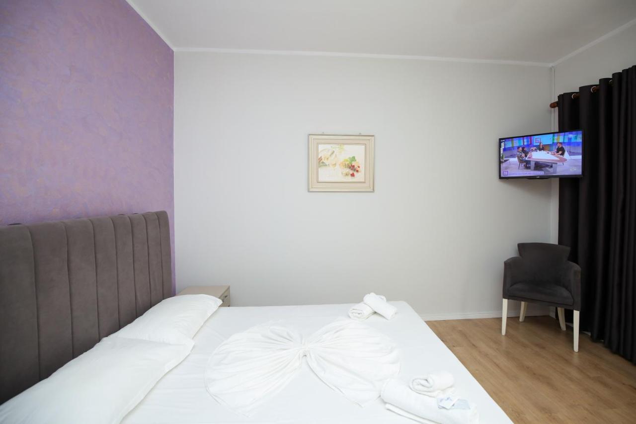 Skyhill Boutique Hotel Вльора Екстер'єр фото